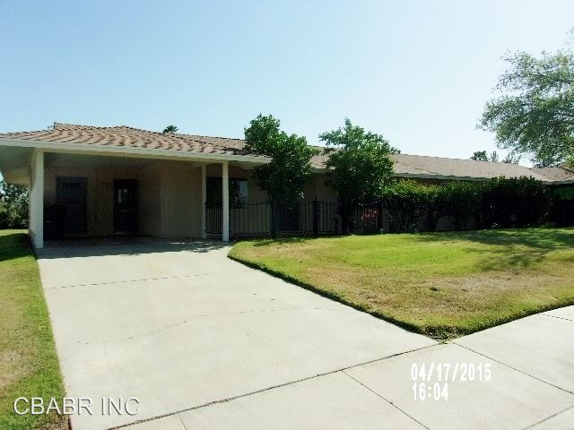 Primary Photo - 25841 McCall Blvd