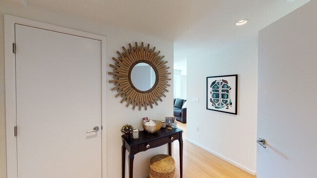 Foto del edificio - 2 Earhart St