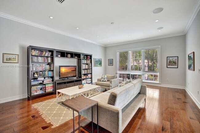 Foto del edificio - 797 Ridgewood Rd