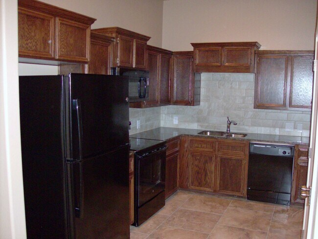 Foto del edificio - 5605 Settlers Ct