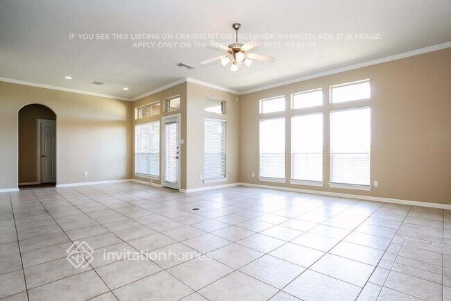 Foto del edificio - 12111 Fall River Pass Ln