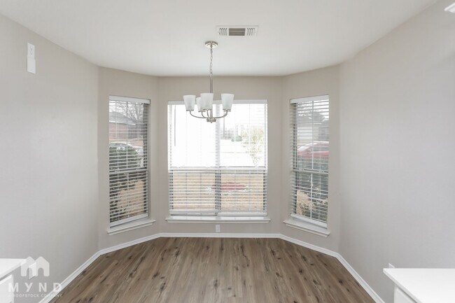 Foto del edificio - 4725 Orchard Ridge Dr