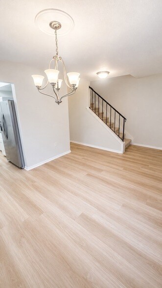 Foto del edificio - 11550 Chimney Rock Rd