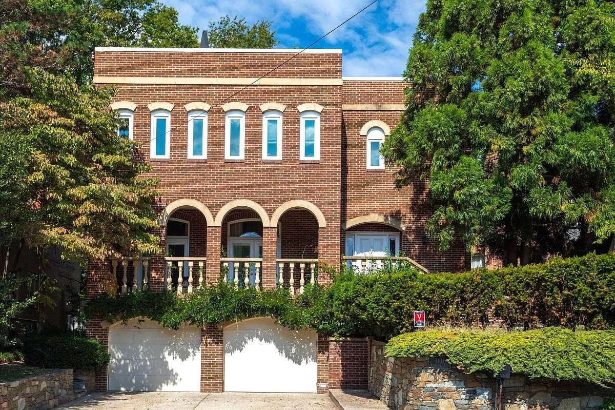 Photo - 4611 Charleston Terrace NW (Washington, DC)