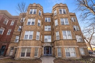 Building Photo - 2555 W Eastwood Ave