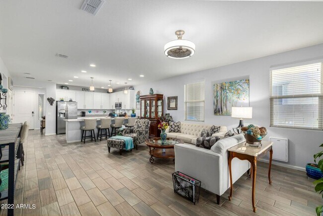 Foto del edificio - Gorgeous single level 4-bedroom, 3-bathroom home nestled in an upscale gated community in Peoria