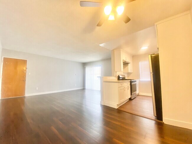 Building Photo - 5722 La Mirada Ave