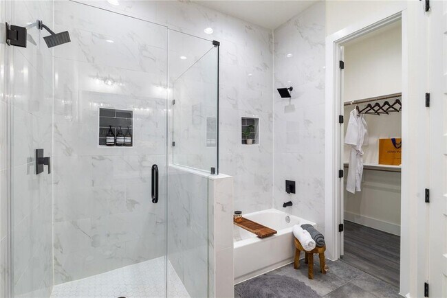 Foto del edificio - 4802 Angleton St