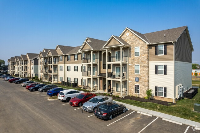 Building Photo - Brynwood Reserve
