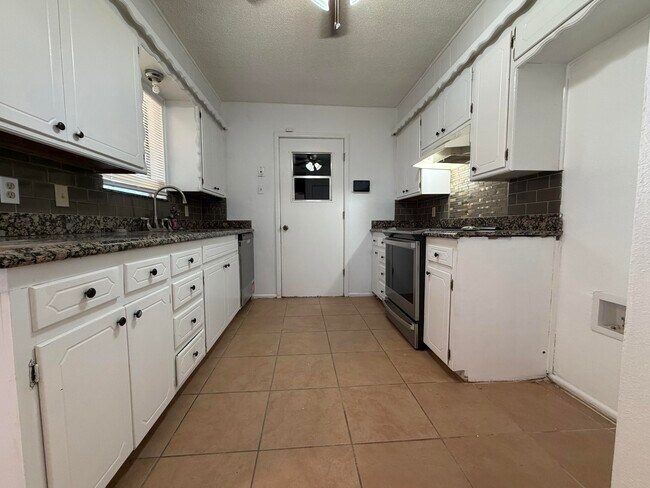 Building Photo - 4414 54th St