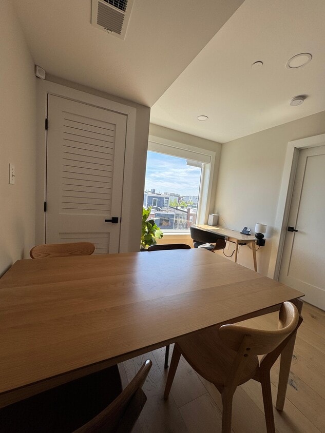 Photo - 919 12th St NE (Washington, DC)