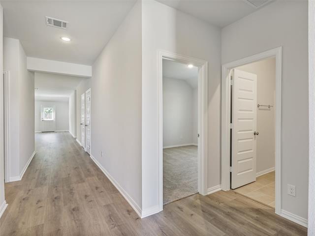 Building Photo - 1809 St James Pl Ln