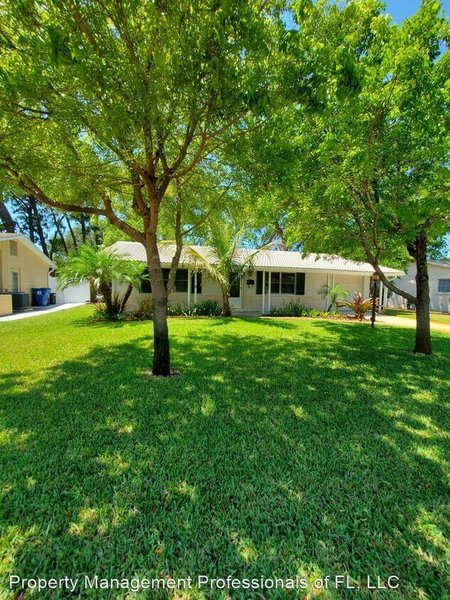 Primary Photo - 2 br, 1.5 bath House - 3462 70th St. N.