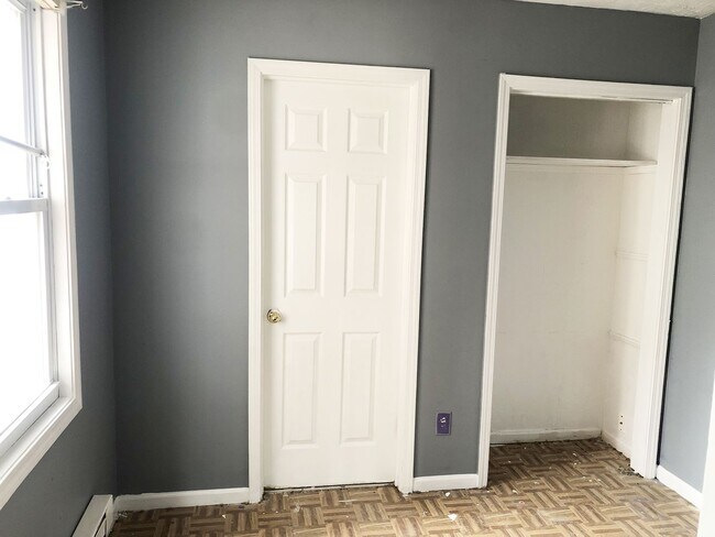 Foto del edificio - 4 BED 2 BATH SINGLE FAMILY HOME!