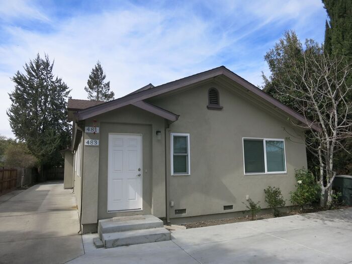 Primary Photo - 481 Morse Ave