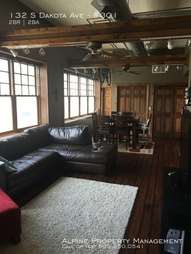 Foto principal - 132 S Dakota Ave