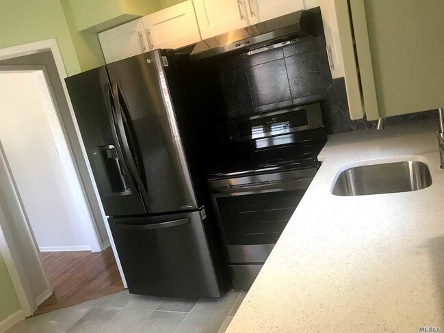 Foto del edificio - 157 Lee Ave