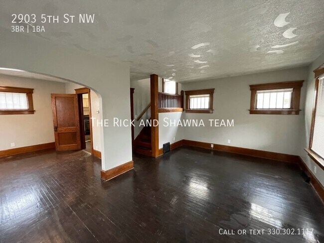 Foto del edificio - Three bedroom one bathroom home for rent