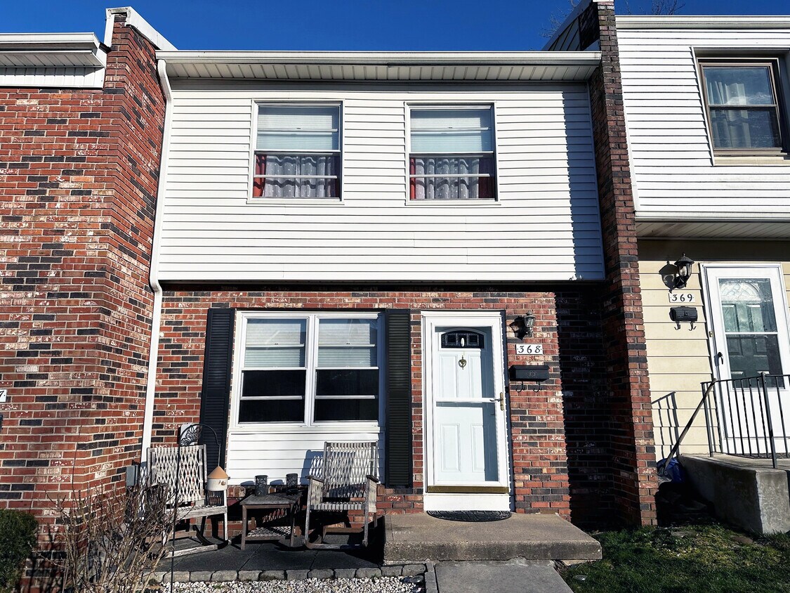 Foto principal - 368 Dartmouth Ct