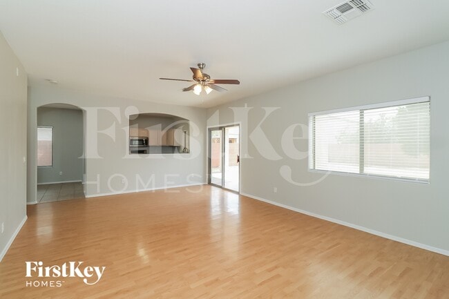 Foto del edificio - 13171 W Gelding Cir