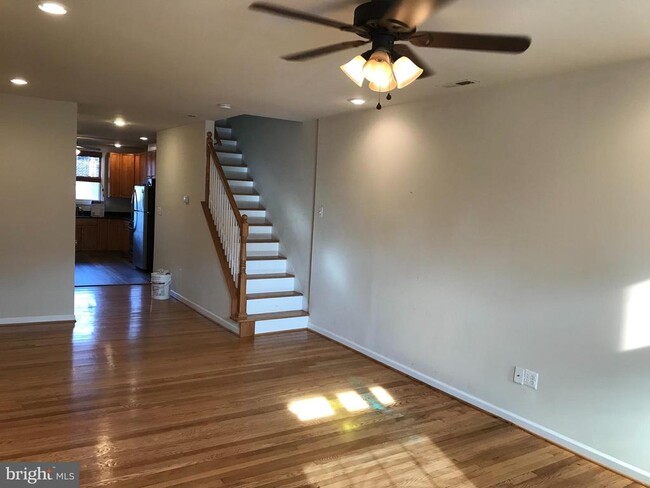 Foto del edificio - 3320 O'Donnell St