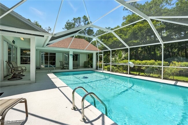 Building Photo - 5891 Golden Oaks Ln