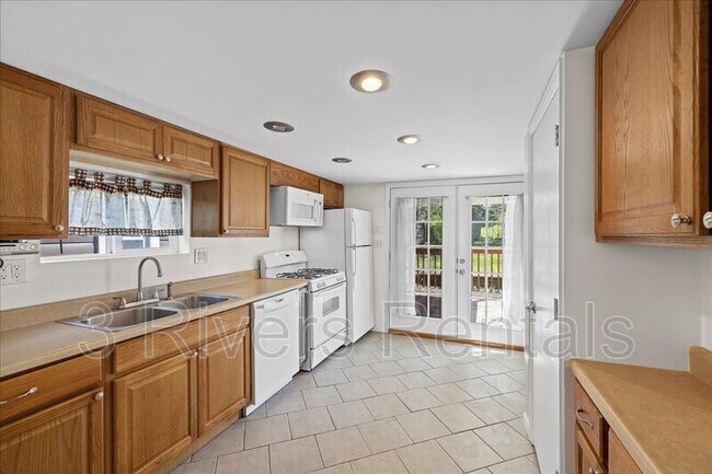 Foto del edificio - 1339 Rutherford Ave