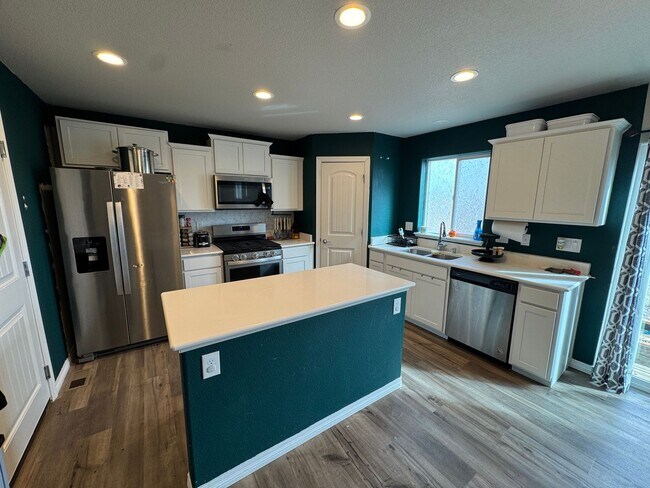 Foto del edificio - Beautiful 3 Bedroom, 2.5 Bathroom Rental Home