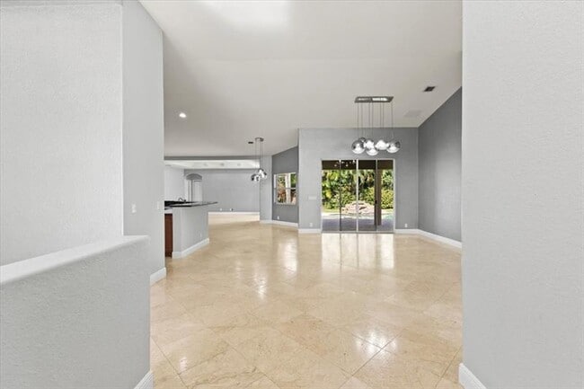 Foto del edificio - 6201 SW 58th Ct