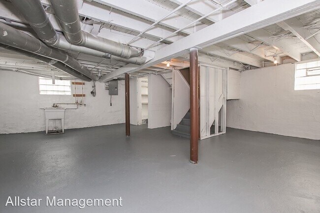 Foto del edificio - 3 br, 1 bath House - 12713 Rexwood Ave