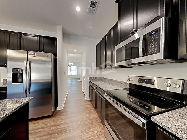 Foto del edificio - 5062 Twin River Dr