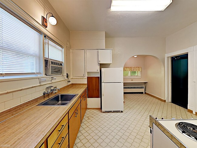 Foto del edificio - 1 br, 1 bath  - 601 N 2nd St Apt B Apt B