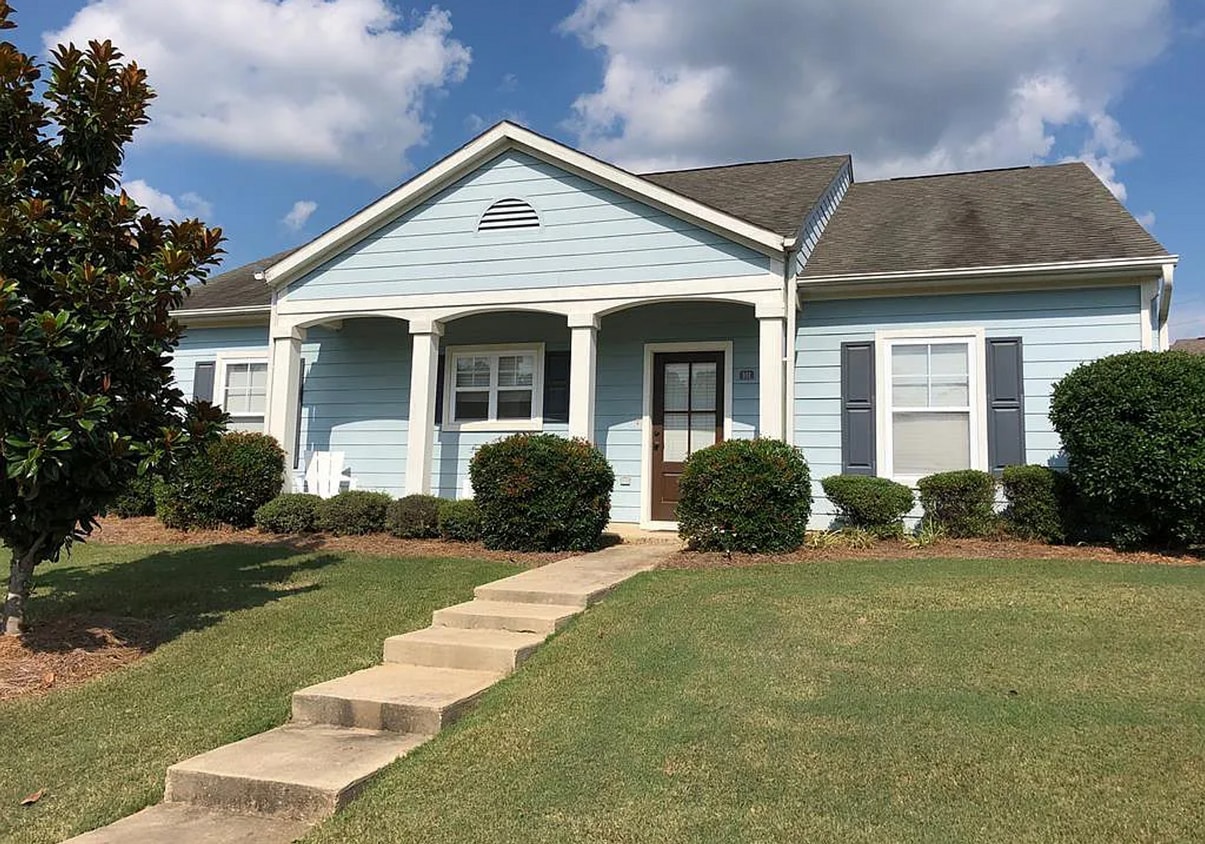 4 BD/4.5 BA - 4 BD/4.5 BA