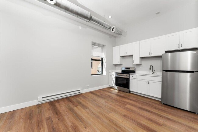 Building Photo - Brand New Luxury Apartments in Edgewater –...