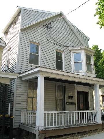 Building Photo - 817 2nd St