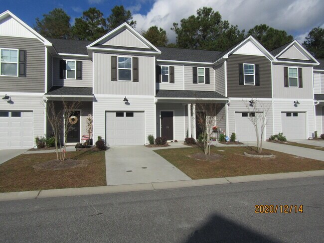 Building Photo - 172 Buchanan Cir
