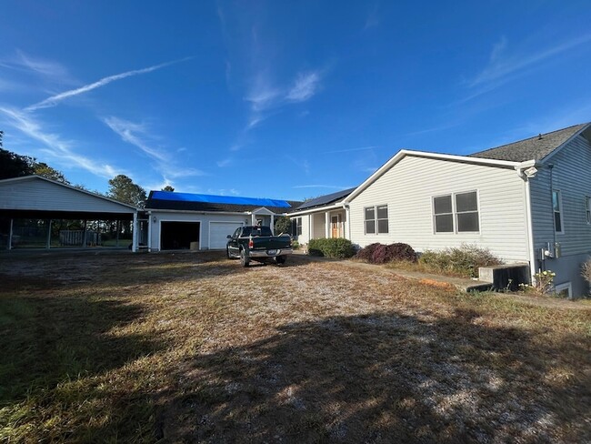 Building Photo - 1970 Gray Mare Hollow Rd