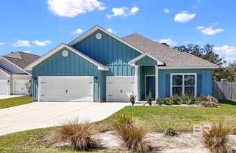 Building Photo - 1301 Holland St