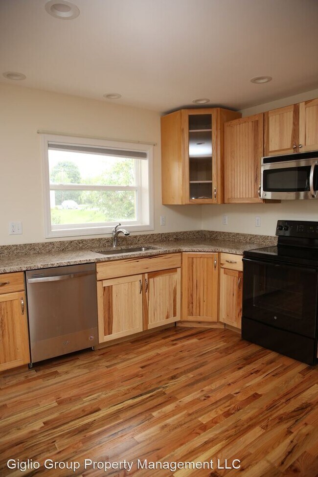 Building Photo - 1308 Winton St