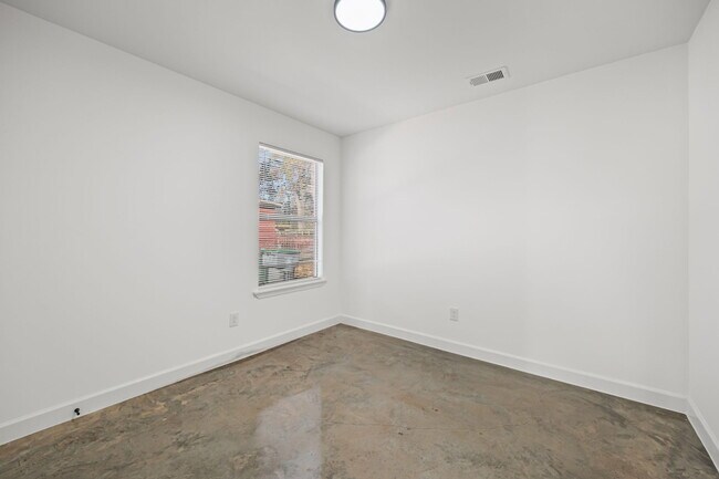 Foto del edificio - 2853-2855 CHOCTAW AVE