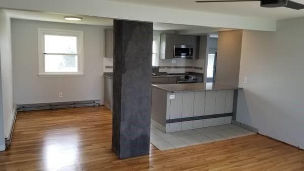 Foto del edificio - 75 Buckwheat Ave