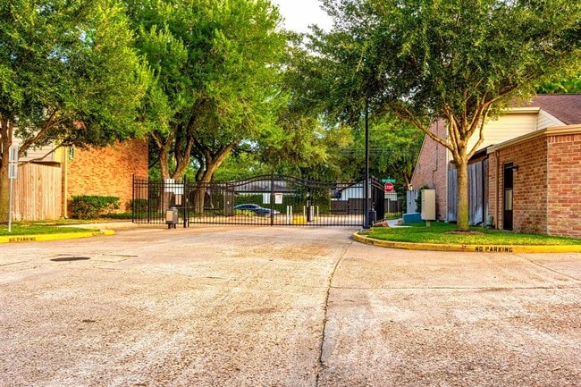 Foto del edificio - 936 Memorial Village Dr