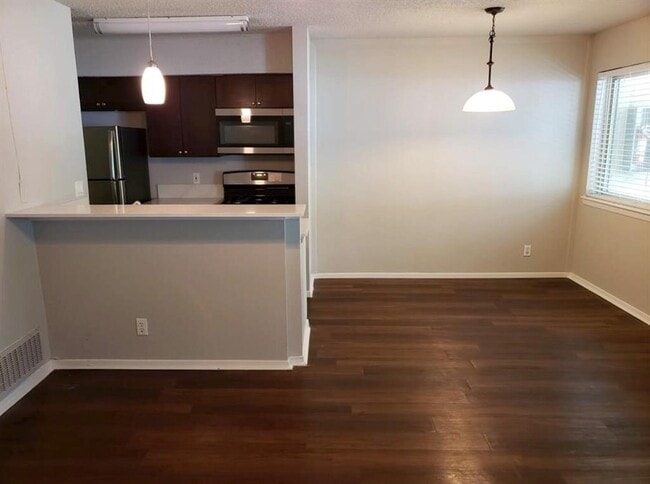 Foto del edificio - 1202 Newning Ave