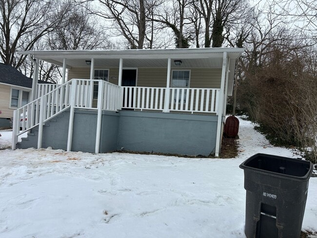 Photo - 4031 Sheraton St House