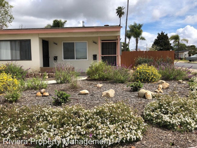Building Photo - 4805-4807 Hidalgo Ave