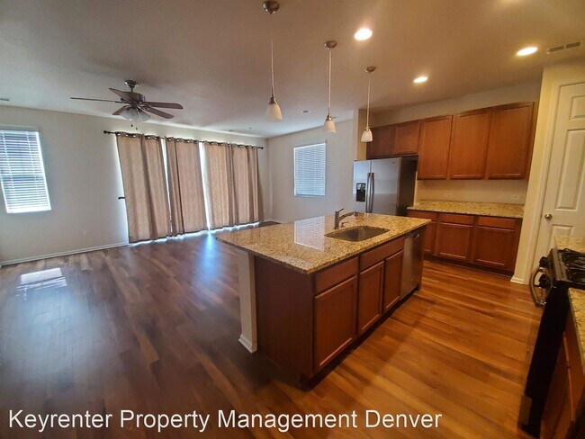 Foto del edificio - 2 br, 2 bath House - 10405 Yosemite St