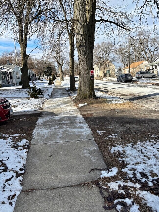 Foto del edificio - 713 E 144th St