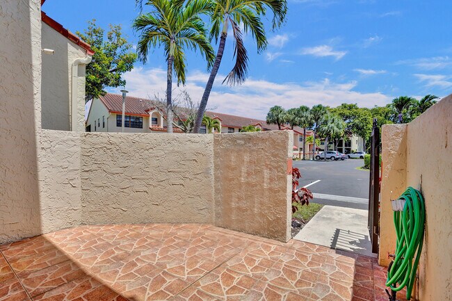 Building Photo - 1403 Congressional Way
