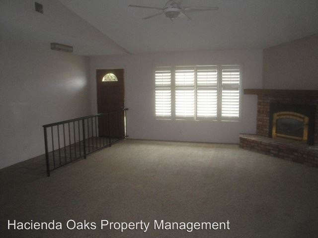 Building Photo - 1656 Chadwell Dr