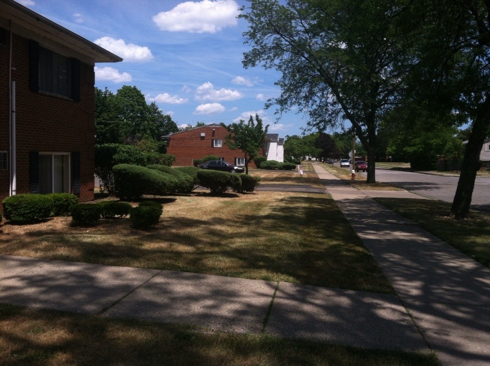 Building Photo - 133 Gerald St